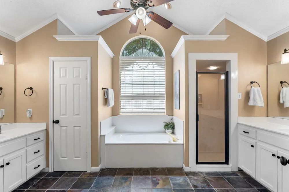 9604 Yellowstone Road Waco, TX 76712