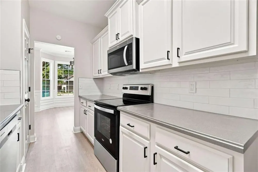 9051 Bayrose Circle East Point, GA 30344