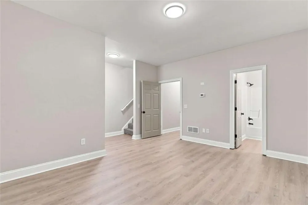 9051 Bayrose Circle East Point, GA 30344