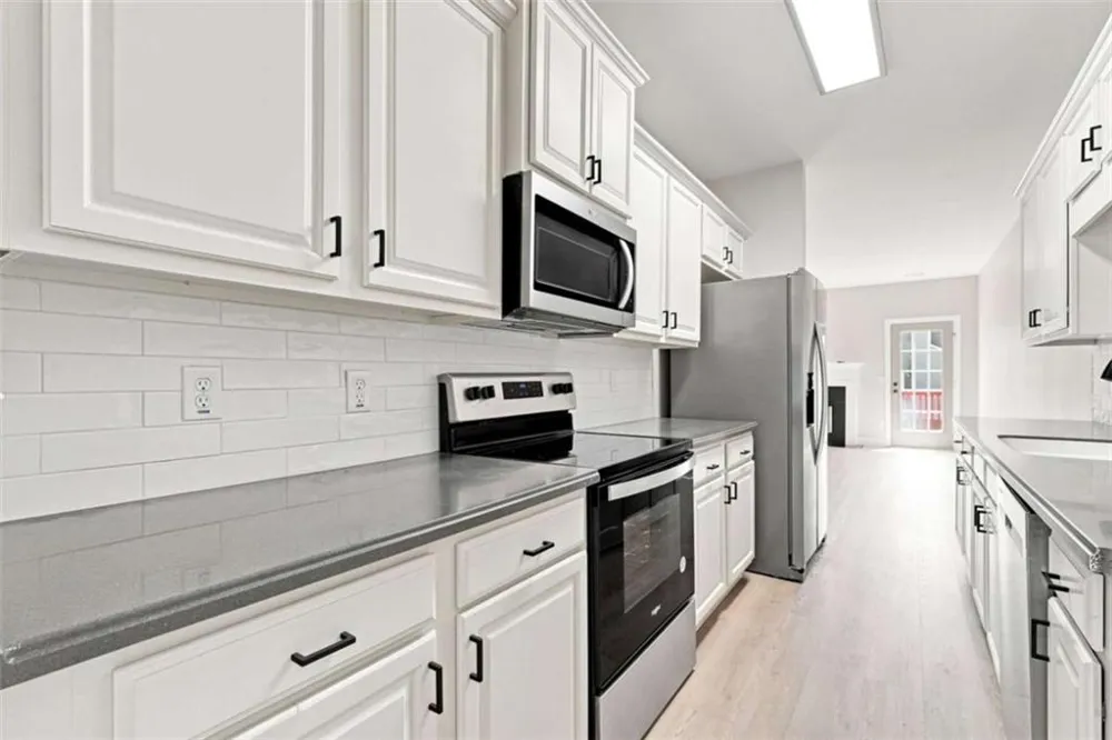 9051 Bayrose Circle East Point, GA 30344