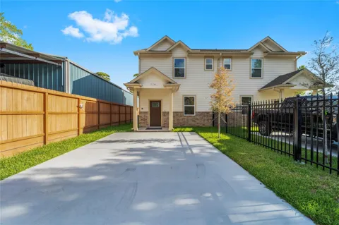913 Turner Drive #B