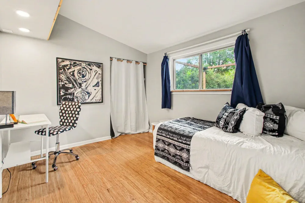 2812 Cumberland Avenue Ann Arbor, MI 48104