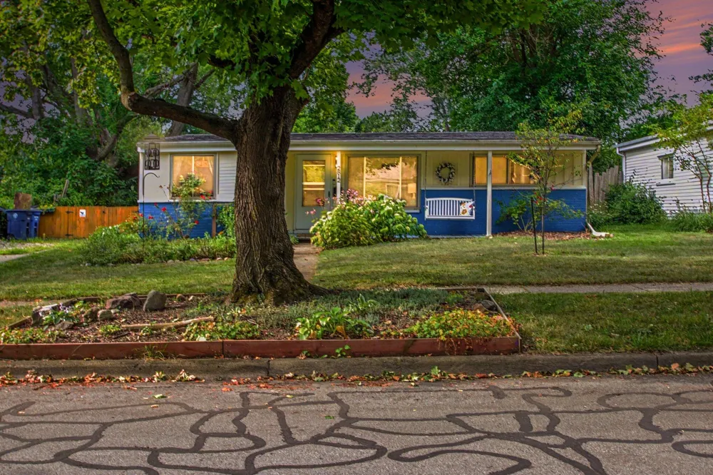 2812 Cumberland Avenue Ann Arbor, MI 48104