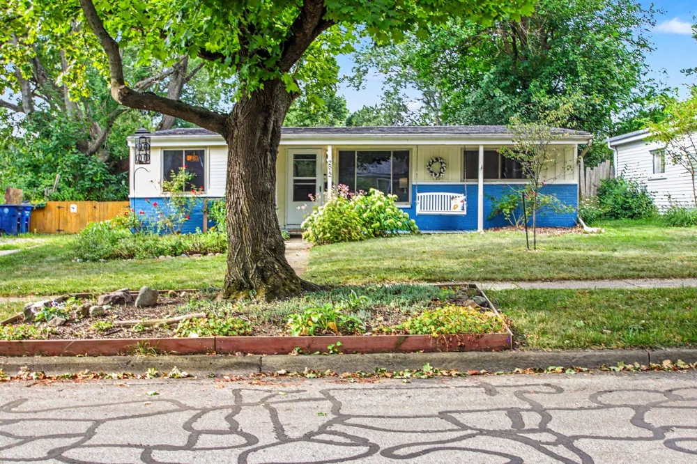2812 Cumberland Avenue Ann Arbor, MI 48104