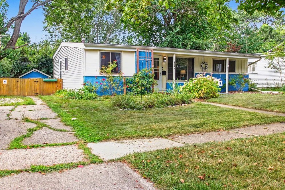 2812 Cumberland Avenue Ann Arbor, MI 48104