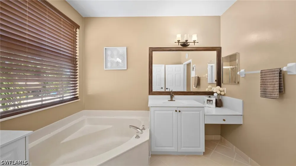Triandra Lane Naples, FL 34119