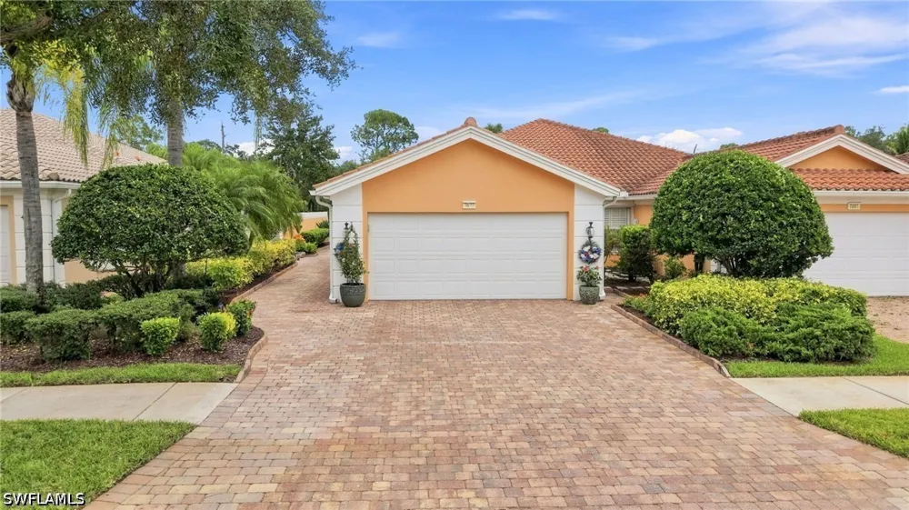Rozzini Lane Naples, FL 34114