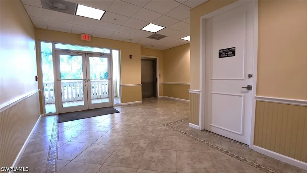 Radio Road #101 Naples, FL 34104