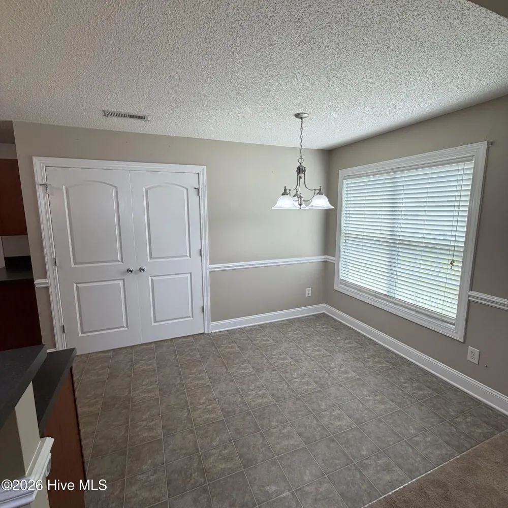 2552 Saddleback Drive #B Winterville, NC 28590