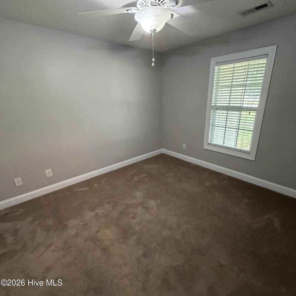 2552 Saddleback Drive #B Winterville, NC 28590