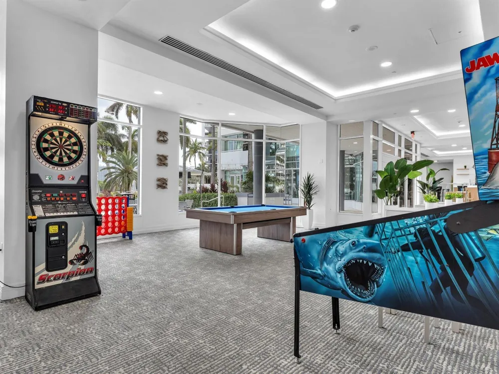 2670 E Sunrise Boulevard #323 Fort Lauderdale, FL 33304