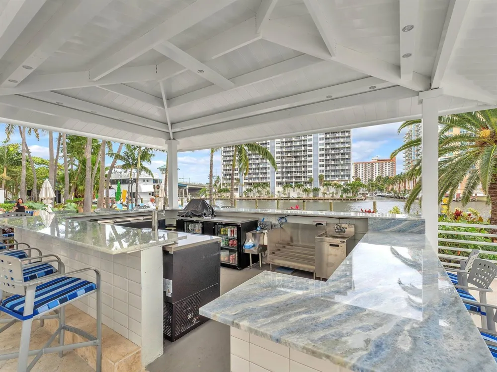 2670 E Sunrise Boulevard #323 Fort Lauderdale, FL 33304
