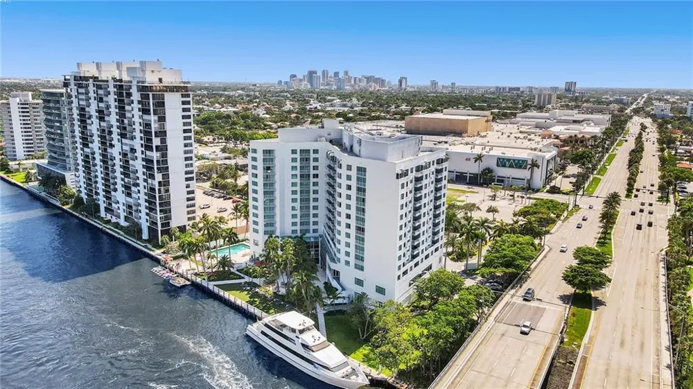2670 E Sunrise Boulevard #323 Fort Lauderdale, FL 33304