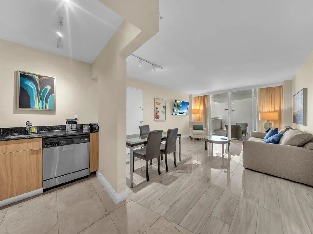 2670 E Sunrise Boulevard #323 Fort Lauderdale, FL 33304