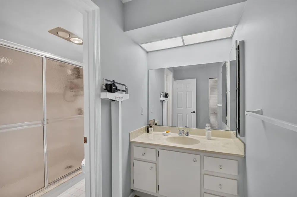 12524 SHORELINE DRIVE #404 Wellington, FL 33414