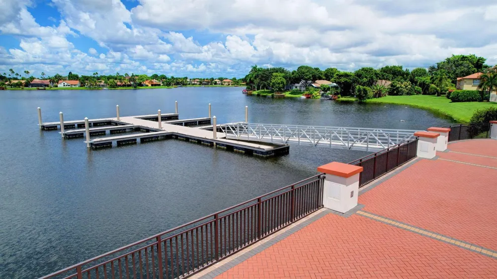 12524 SHORELINE DRIVE #404 Wellington, FL 33414
