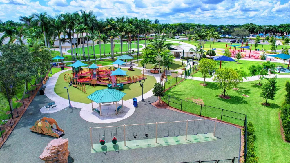 12524 SHORELINE DRIVE #404 Wellington, FL 33414