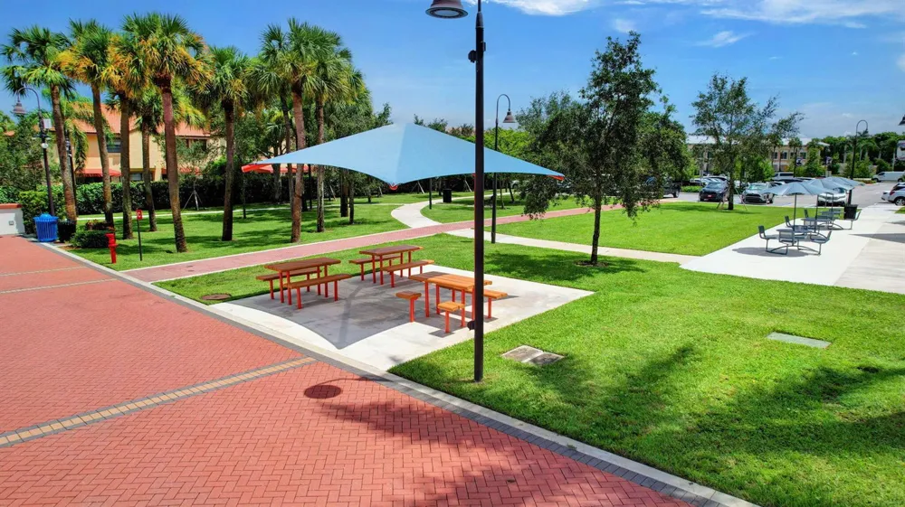 12524 SHORELINE DRIVE #404 Wellington, FL 33414