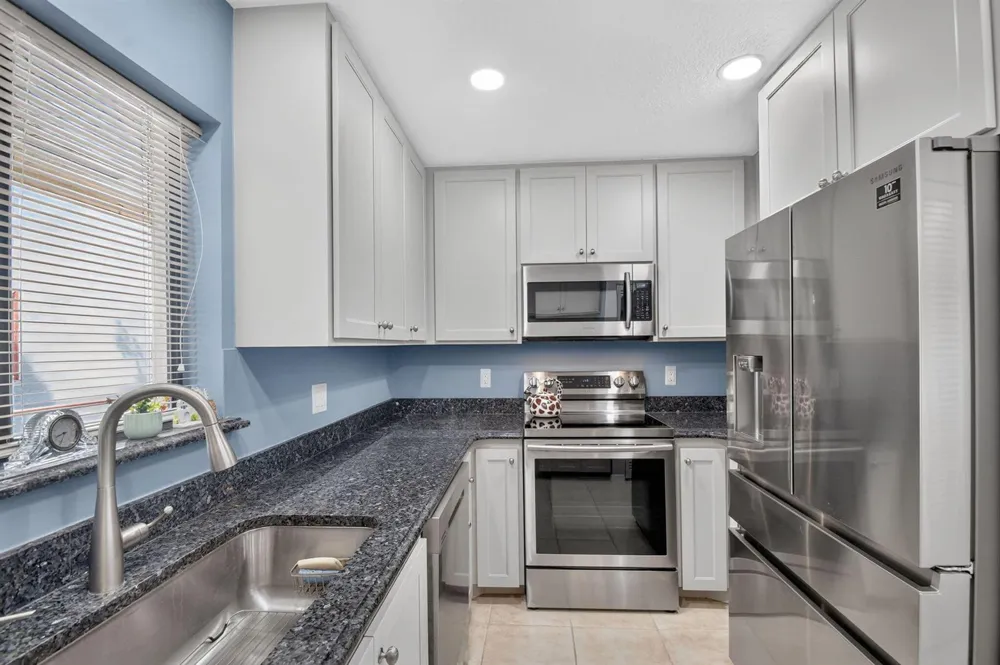 12524 SHORELINE DRIVE #404 Wellington, FL 33414