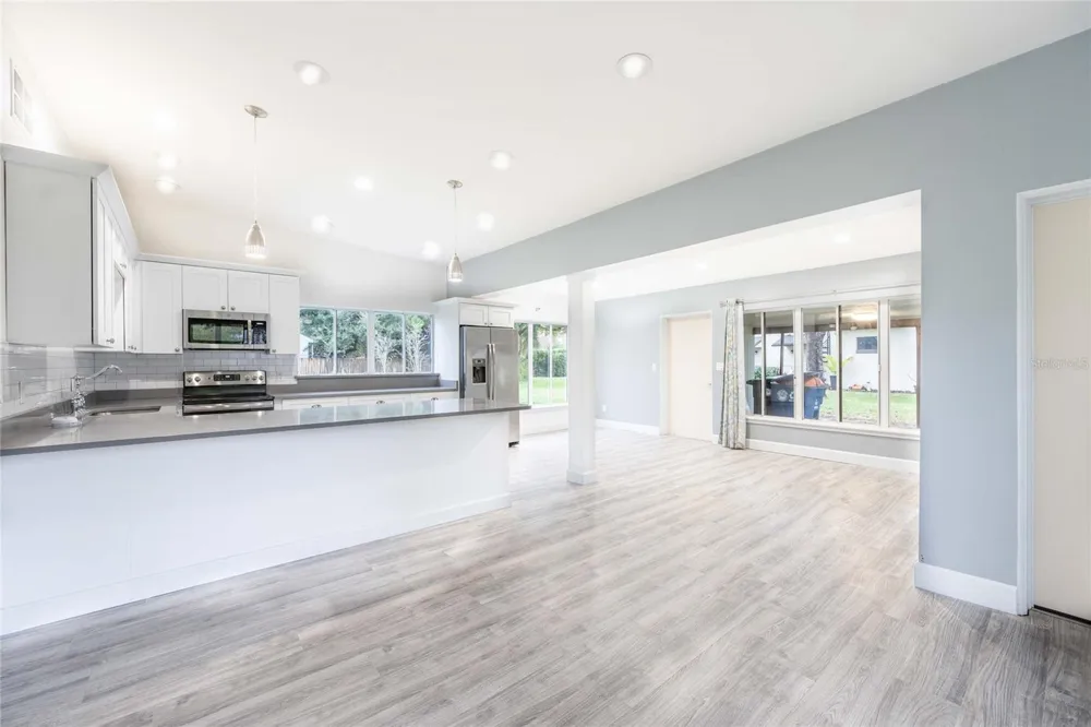 2231 NAIRN DRIVE Winter Park, FL 32792