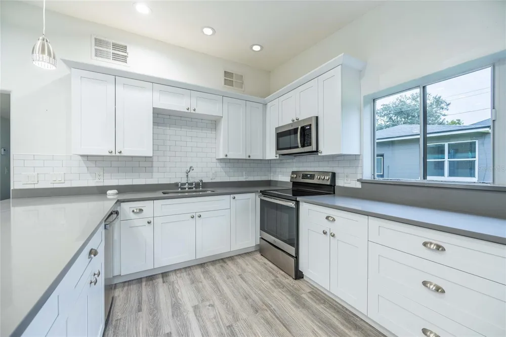 2231 NAIRN DRIVE Winter Park, FL 32792