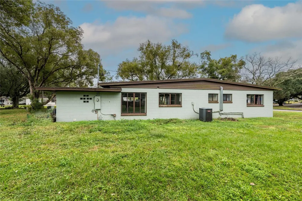 2231 NAIRN DRIVE Winter Park, FL 32792