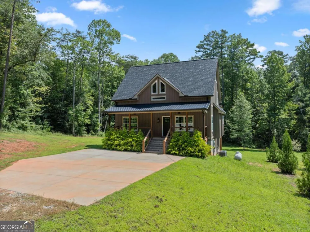 85 Deer Valley Estate RD Sautee Nacoochee, GA 30571