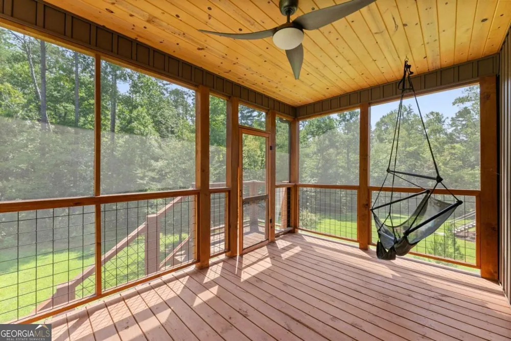 85 Deer Valley Estate RD Sautee Nacoochee, GA 30571