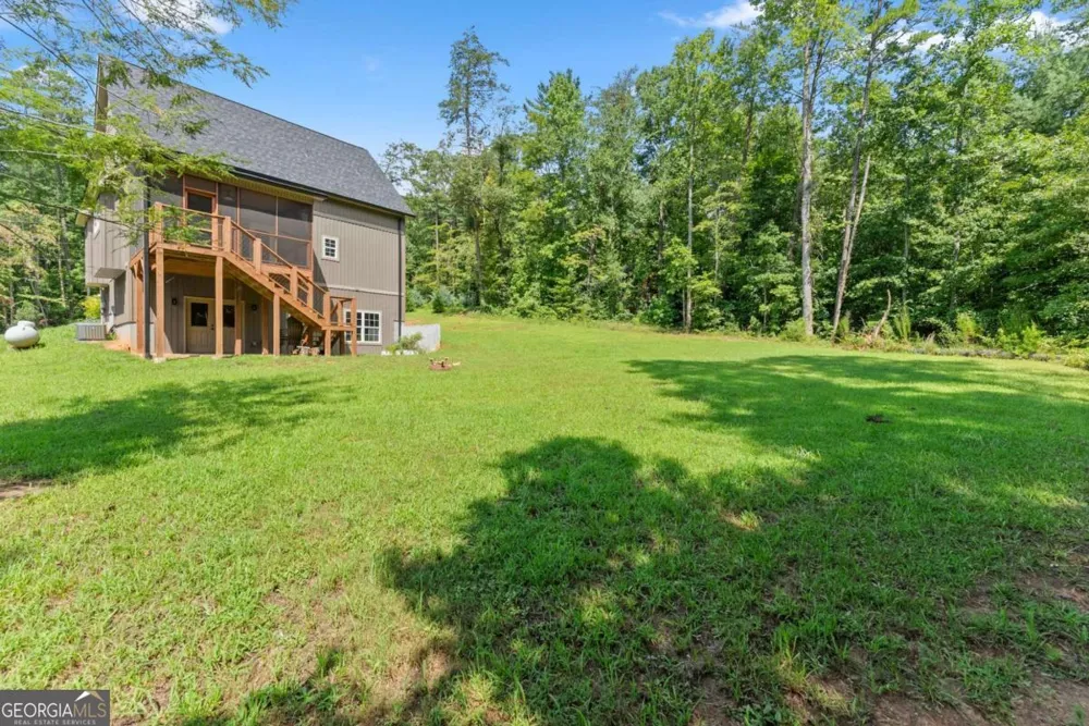 85 Deer Valley Estate RD Sautee Nacoochee, GA 30571
