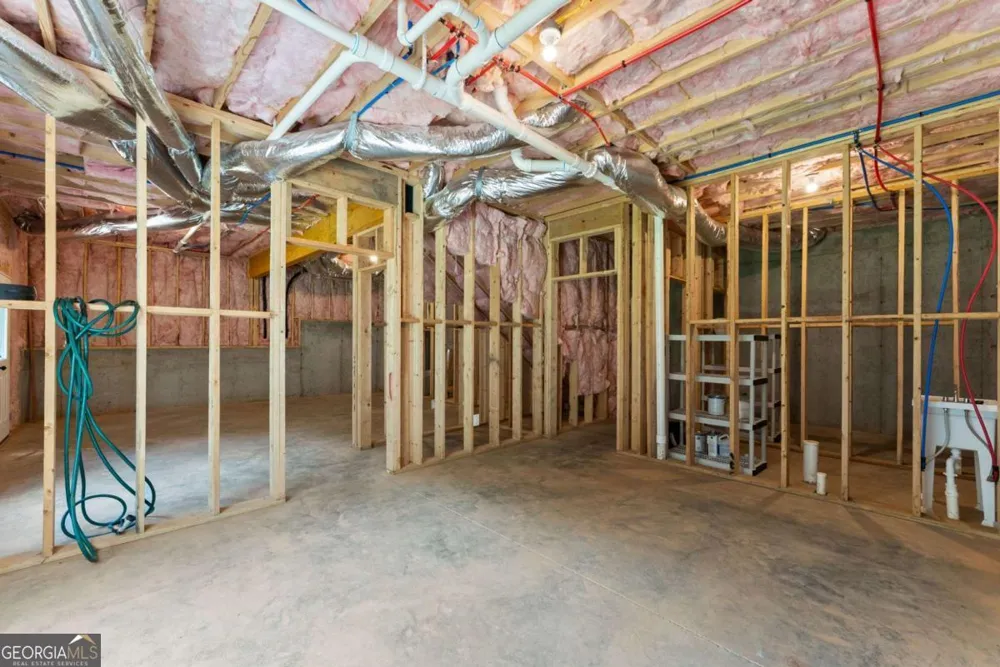 85 Deer Valley Estate RD Sautee Nacoochee, GA 30571
