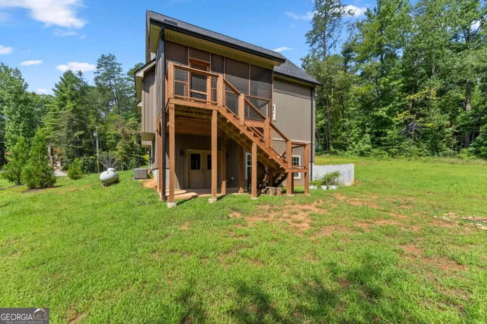 85 Deer Valley Estate RD Sautee Nacoochee, GA 30571