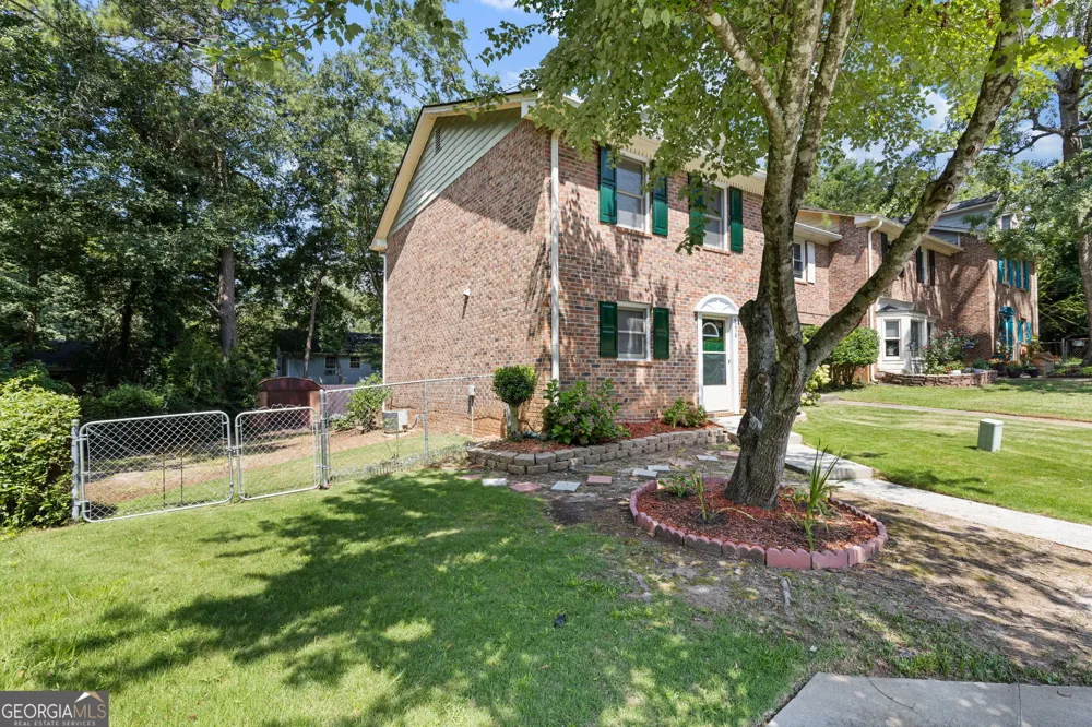5278 Oakridge DR Stone Mountain, GA 30083
