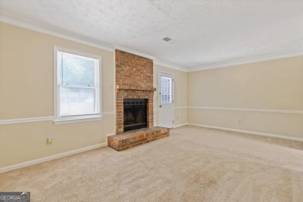 5278 Oakridge DR Stone Mountain, GA 30083