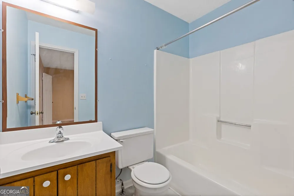 5278 Oakridge DR Stone Mountain, GA 30083