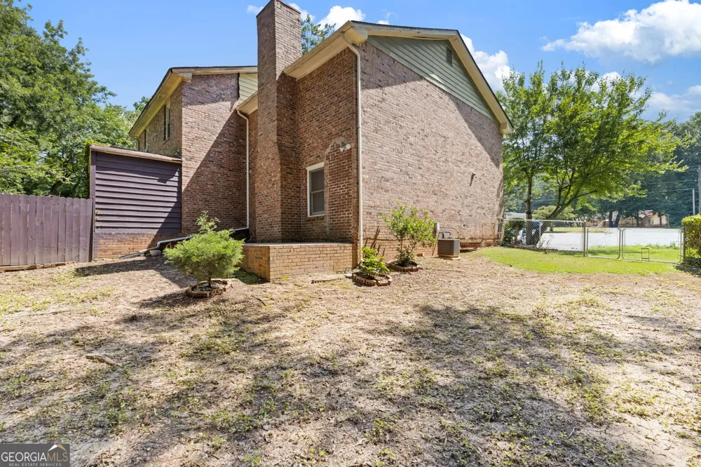 5278 Oakridge DR Stone Mountain, GA 30083