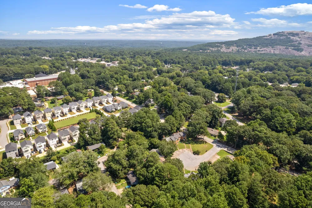 5278 Oakridge DR Stone Mountain, GA 30083