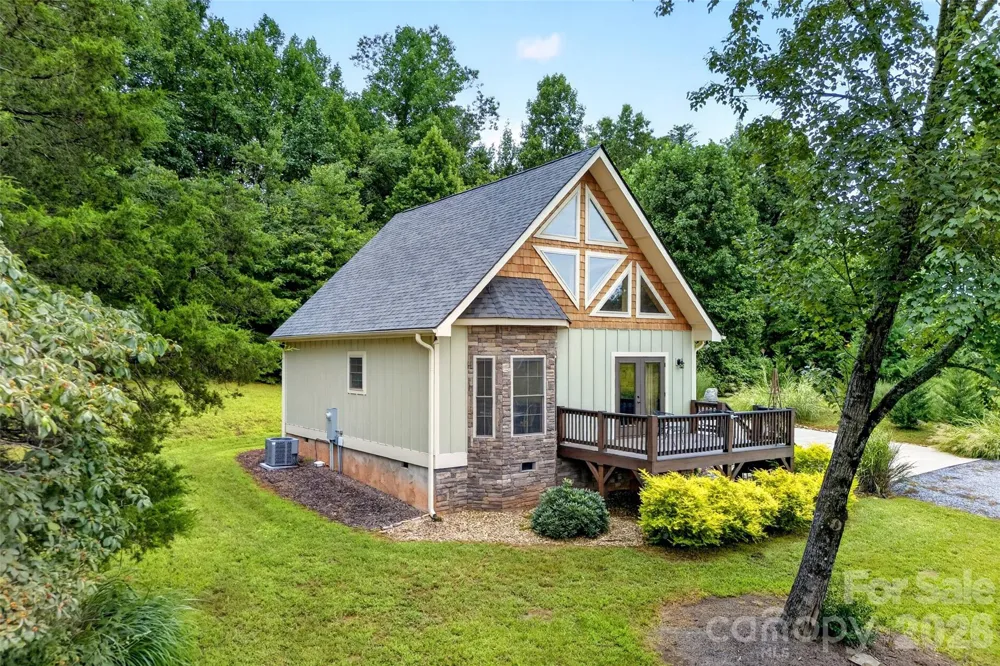 2428 Old Fort Sugar Hill Road Old Fort, NC 28762