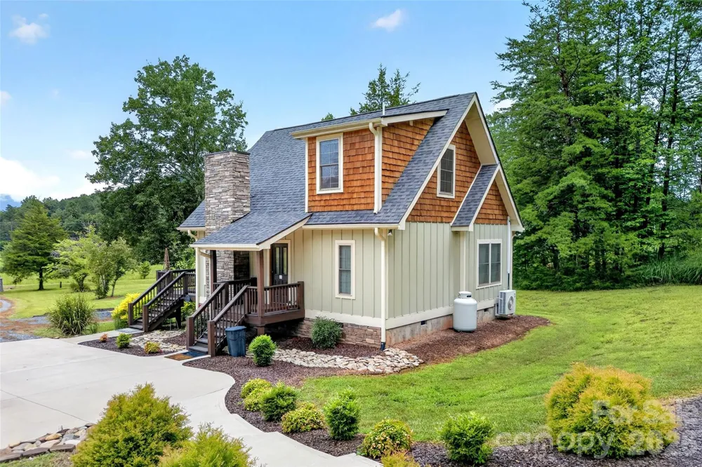 2428 Old Fort Sugar Hill Road Old Fort, NC 28762