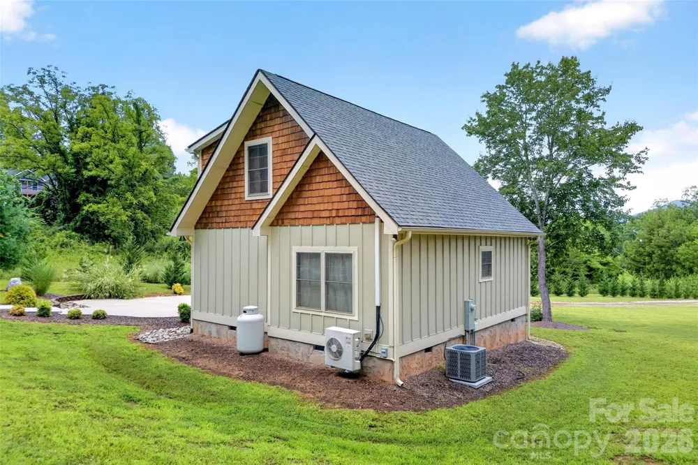 2428 Old Fort Sugar Hill Road Old Fort, NC 28762