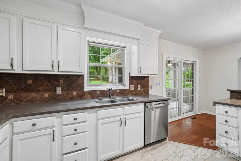 506 Fox Hollow Lane Mills River, NC 28759