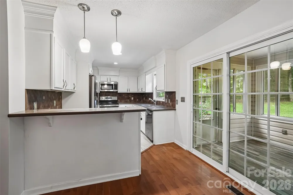 506 Fox Hollow Lane Mills River, NC 28759