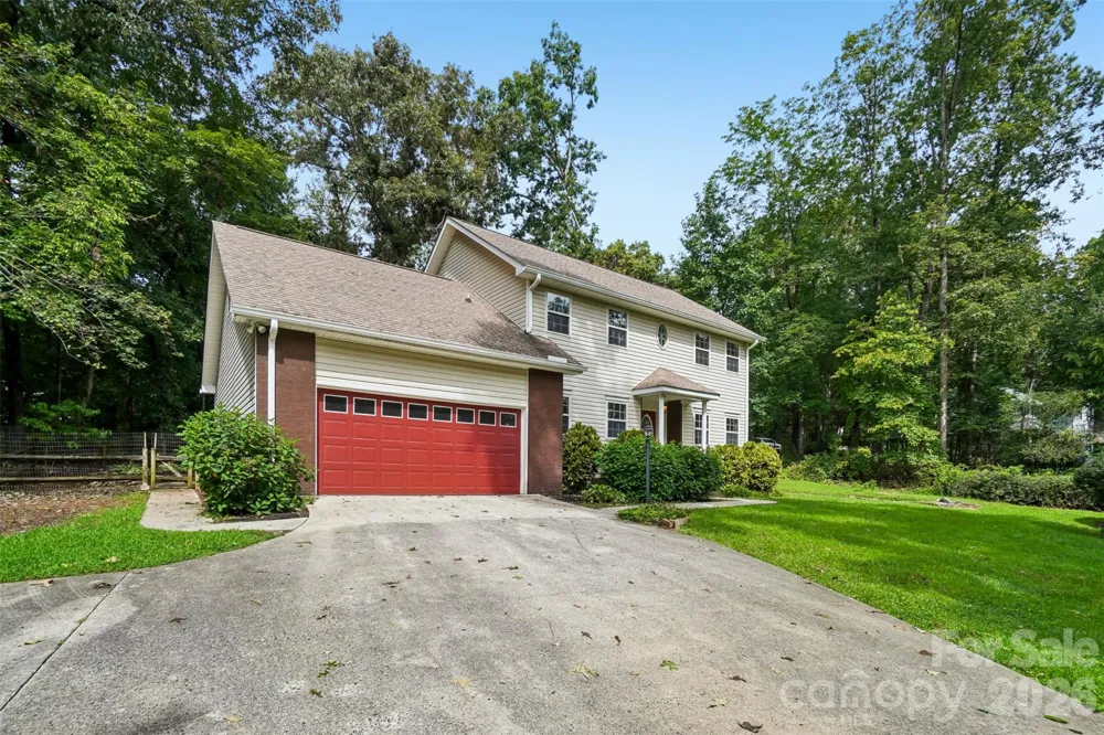 506 Fox Hollow Lane Mills River, NC 28759