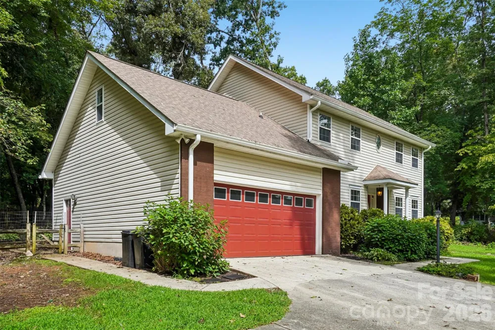 506 Fox Hollow Lane Mills River, NC 28759