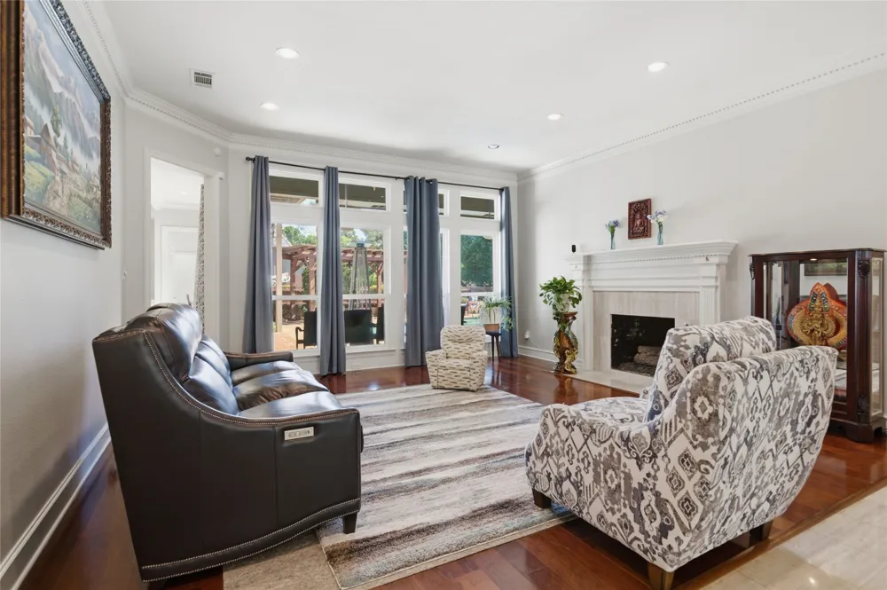 2702 Cottonwood Lane Colleyville, TX 76034