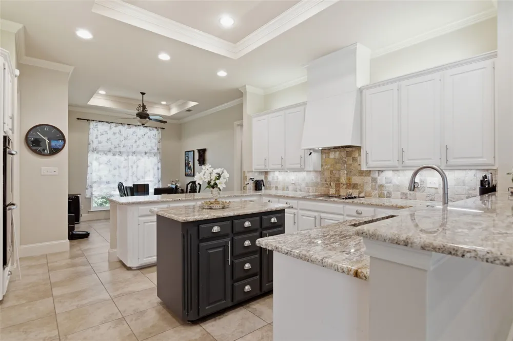 2702 Cottonwood Lane Colleyville, TX 76034