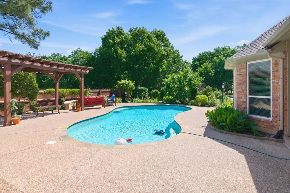 2702 Cottonwood Lane Colleyville, TX 76034