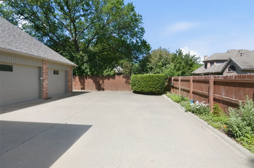 2702 Cottonwood Lane Colleyville, TX 76034