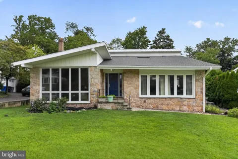 7931 OAK HILL DRIVE