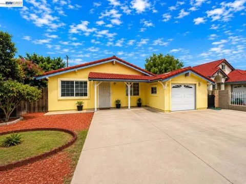1307 Cathay Dr