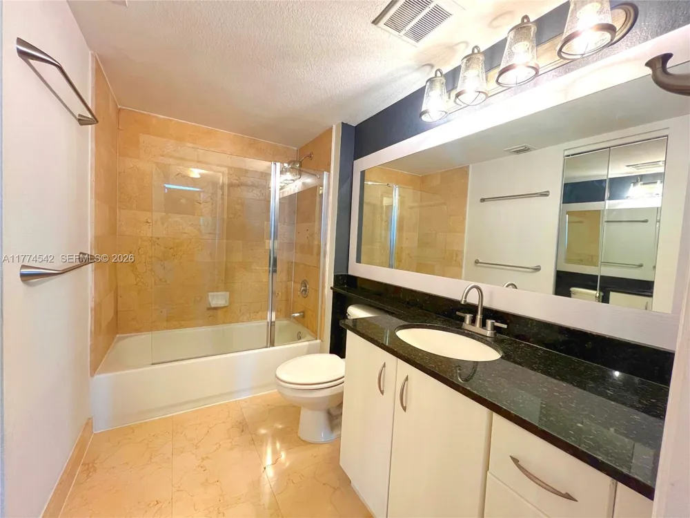 1625 Kennedy Cswy #603F North Bay Village, FL 33141